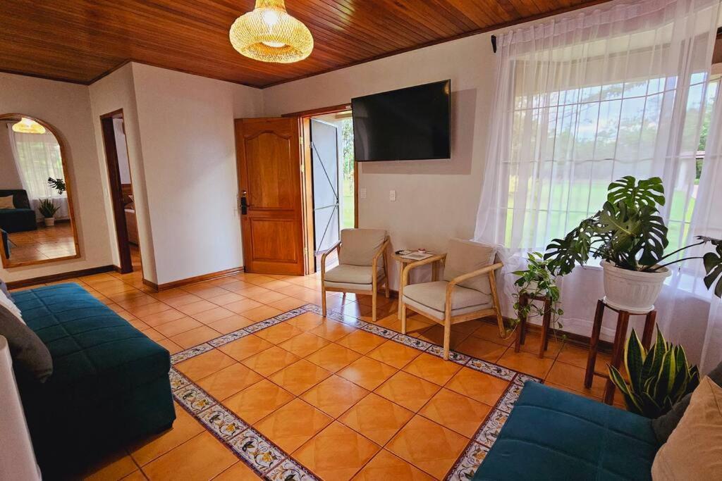Casa Roble Fortuna Ла Фортуна Экстерьер фото
