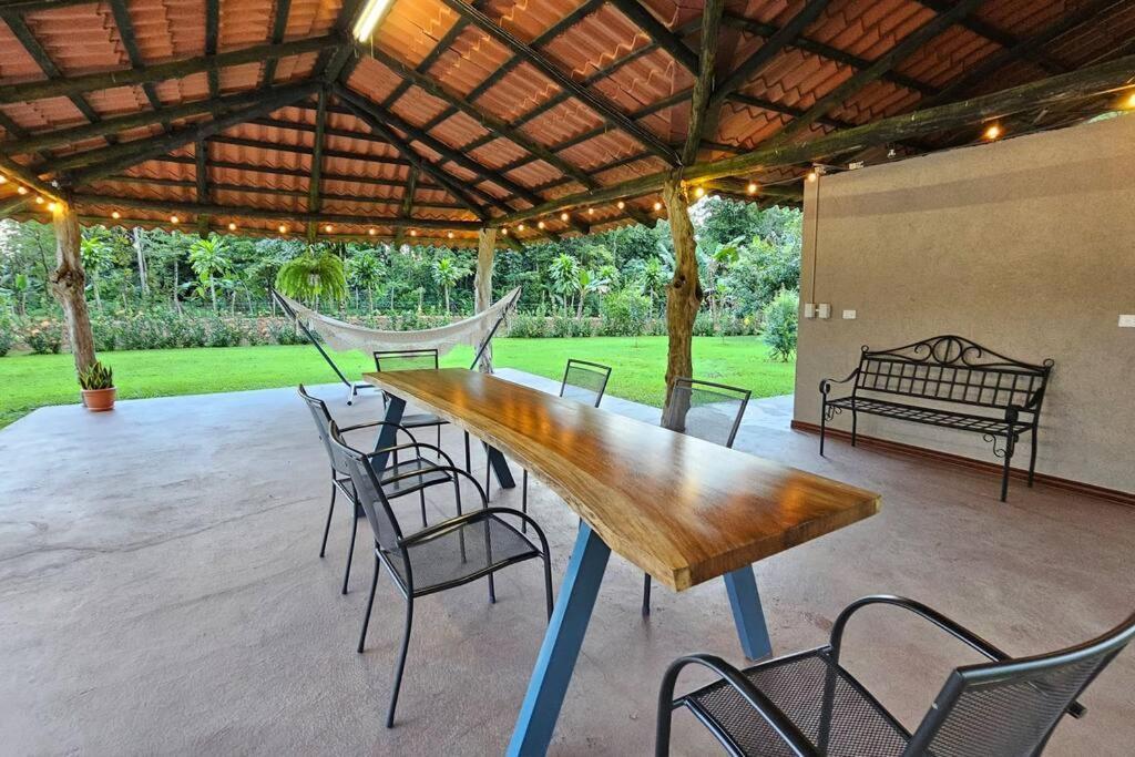 Casa Roble Fortuna Ла Фортуна Экстерьер фото
