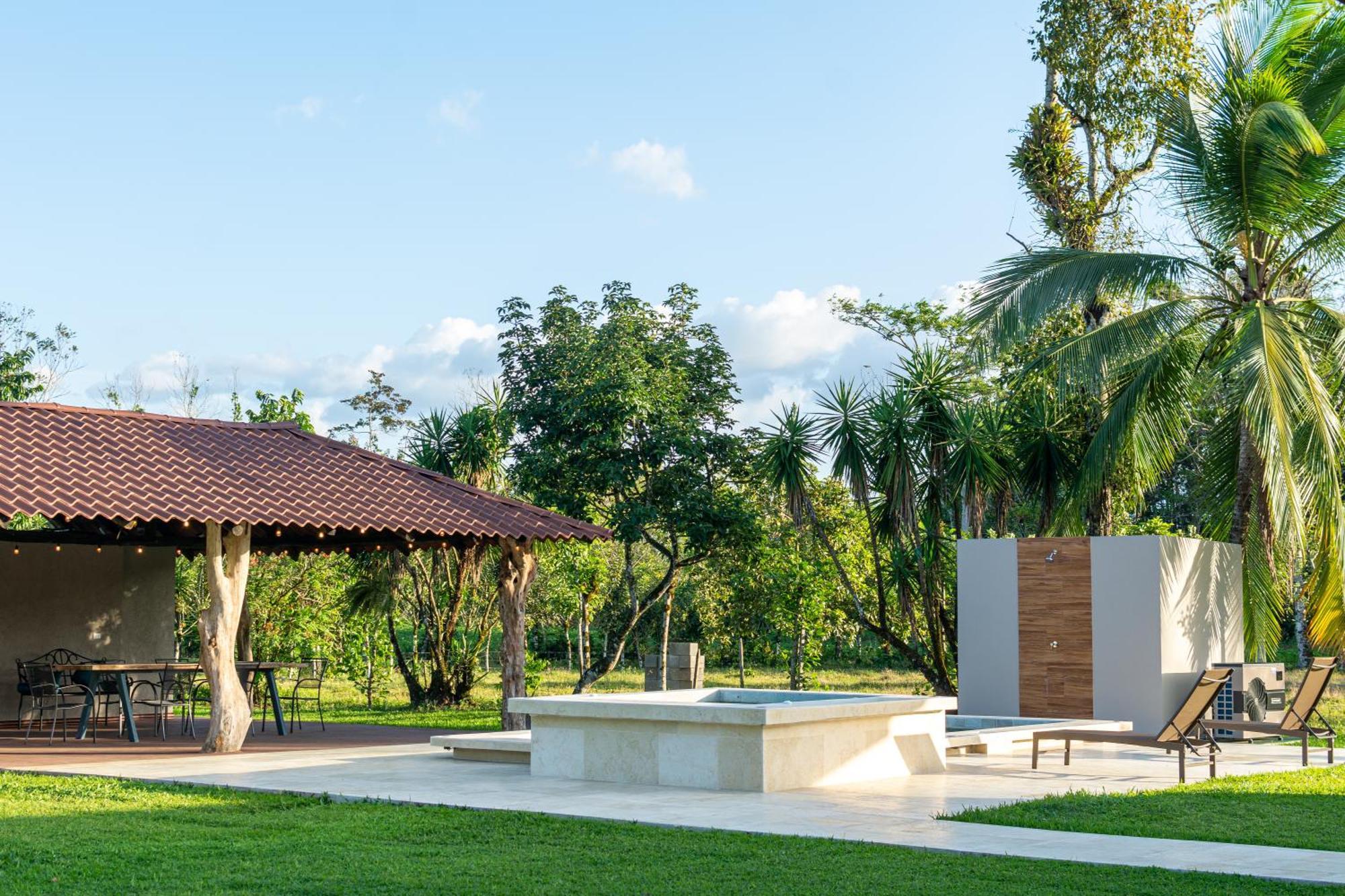 Casa Roble Fortuna Ла Фортуна Экстерьер фото